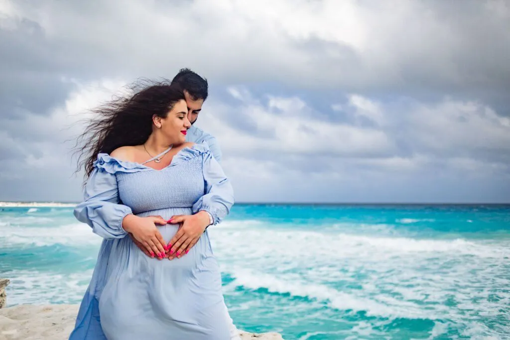Cancun Pregnancy Photoshoot, Inessa & Boris : Book Now