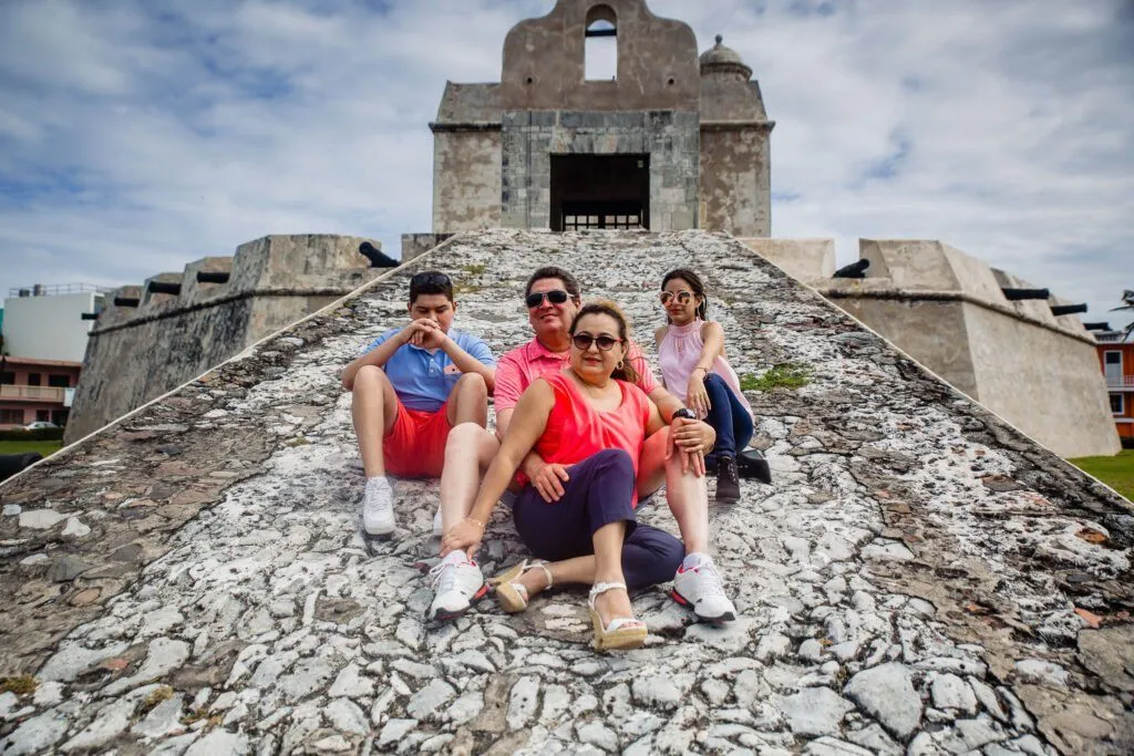 veracruz Family Photos | Historic City Shoot: Book Now